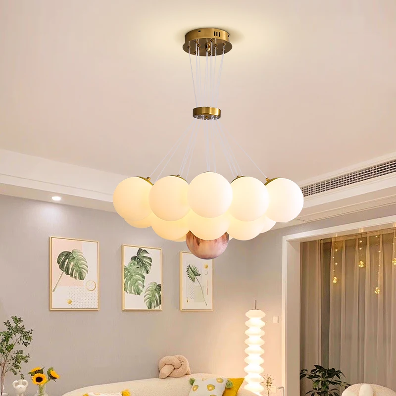 

JJC 110V-240V Nordic Creative Moon Chandelier Simple Modern Bubble Ball Living Room Lamp Light Luxury Restaurant Bedroom Lamp