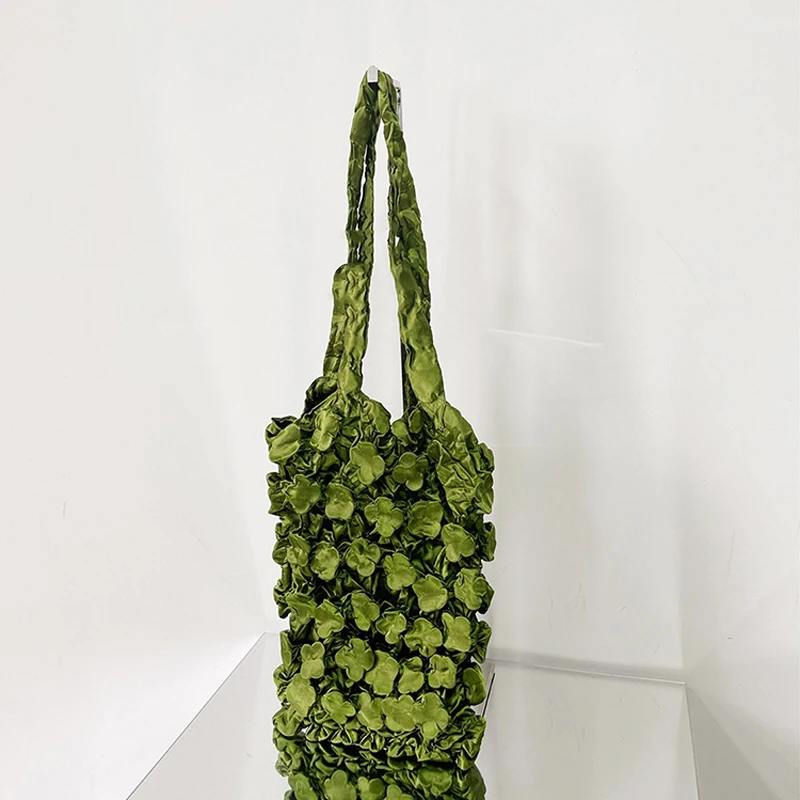 

Niche Design Large-capacity Wrinkled Handbag Casual Shoulder Underarm Crochet Purse Party Dinner Purse Flower Purses Crossbody