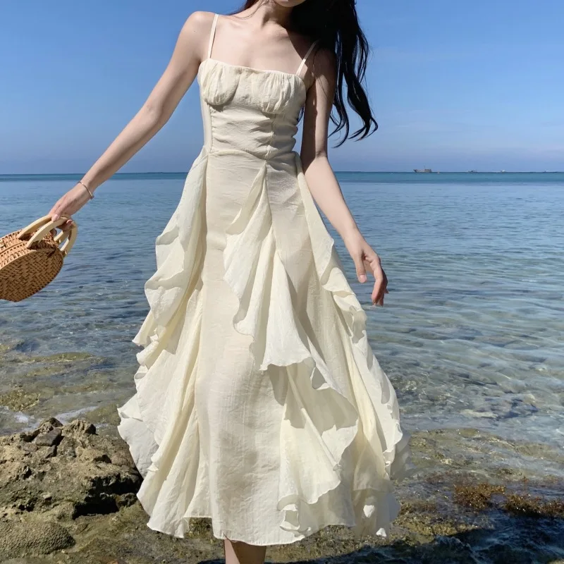 

Gentle wind holiday dress suspenders ruffles French retro fairy skirt travel long skirt spring and summer