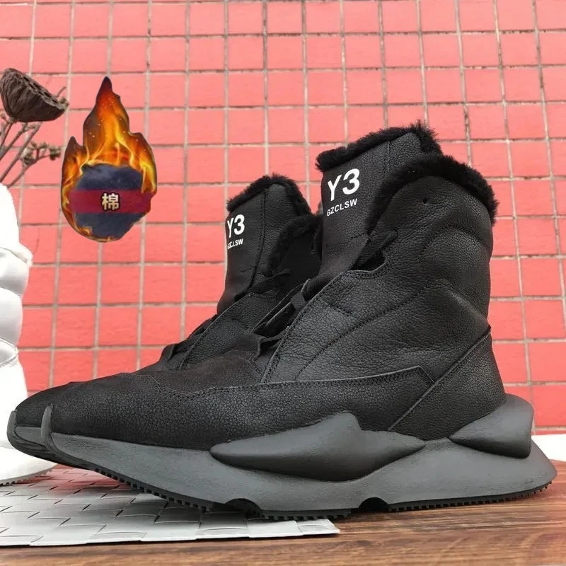 Модная новая обувь с высоким верхом