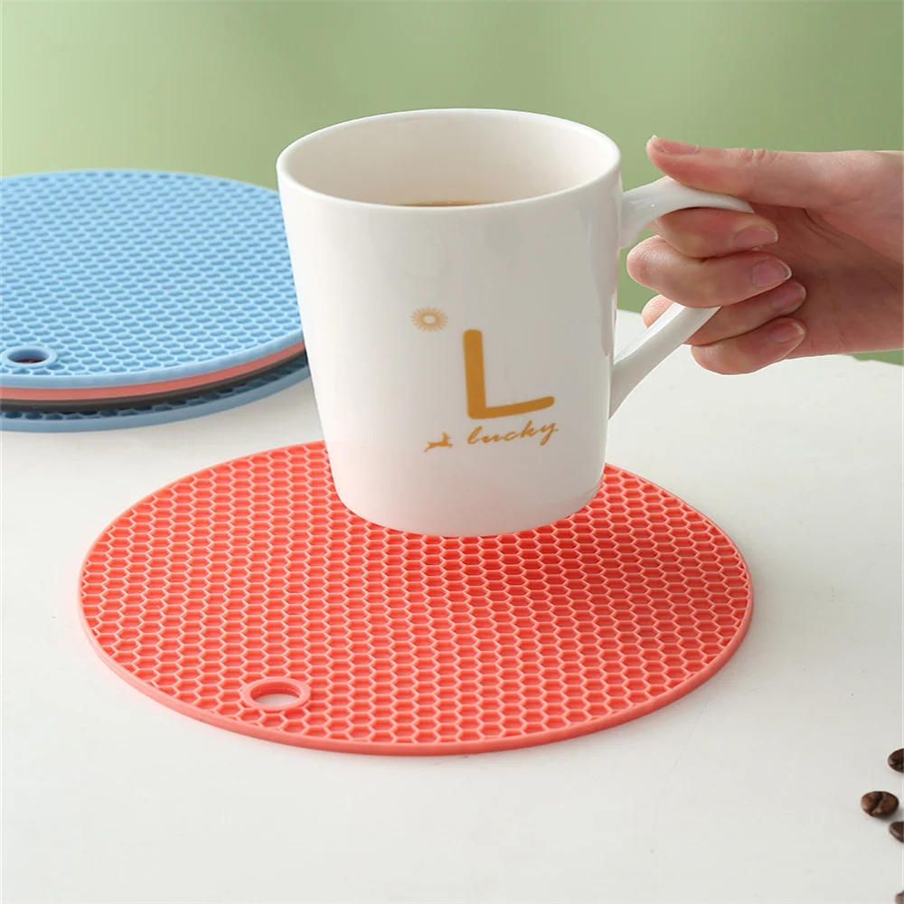 

Household Accessories Table Mat Resistant Kneading Heat Insulation Coasters Household Anti-scald Pot Holder Kitchen Accessories