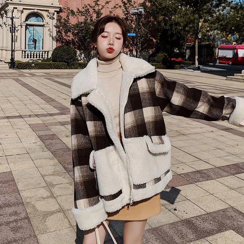 2022 Autumn Winter Plaid Jacket Women Elegant Chic Lamb Cashmere Patchwork Overcoat h Collar Thick Warm Coat Female top