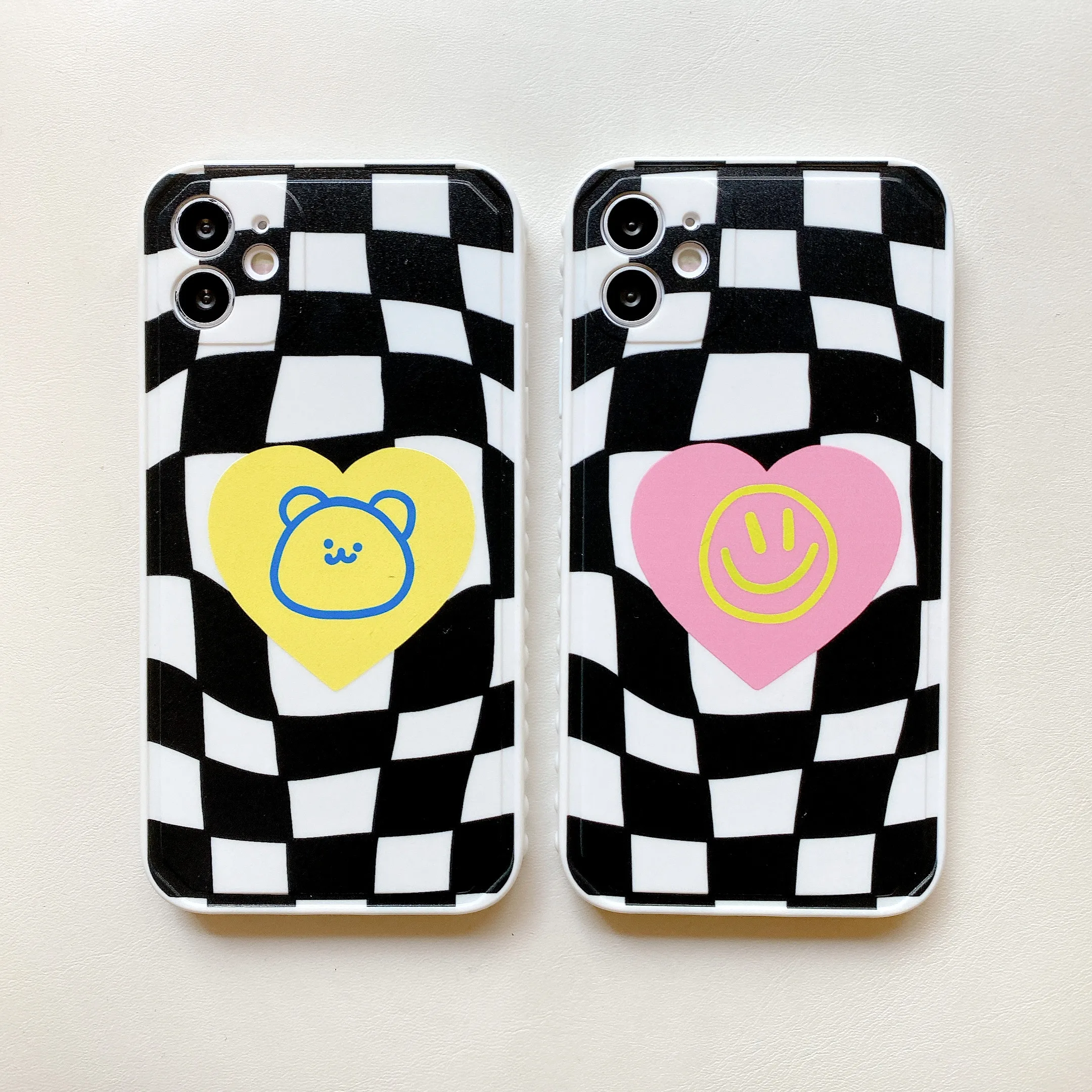 

Black White Plaid Bear Shockproof For iPhone 14 13 12 11 Pro MAX XR X SE XS Luxury Phone Case iPhone 7 8 14 Plus Silicone Cover
