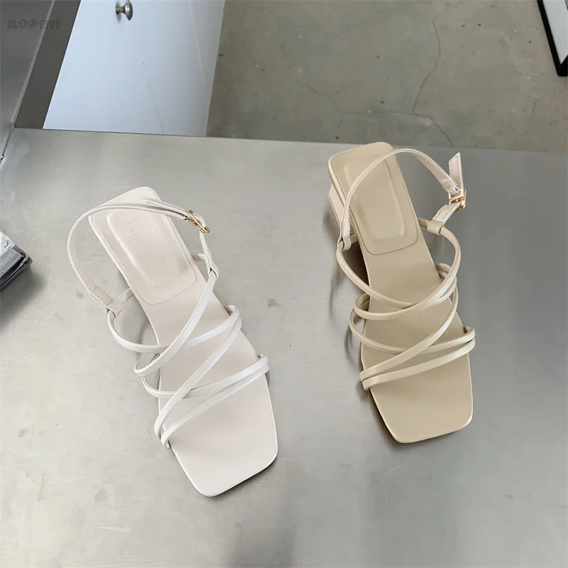 

2022 Summer Bohemian Sandals Two Weare Retro Woman Shoes Clear Heels Boho Original New Low Girls Block Rome Basic Slides PU Rub