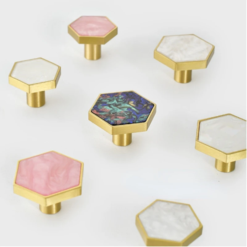 

Brass Gold Cabinet Knobs and Handles Shell Nordic Pastoral Bathroom Clothes Wall Hangings Hooks Kitchen Furniture Handle