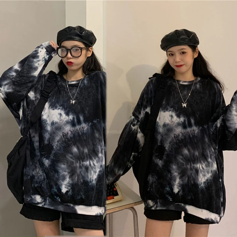 

Women Harajuku Long Sleeve Crewneck Sweatshirt Hip Hop Gradient Printed Oversized Tunic Tops Hip Hop Loose Drop Shipping