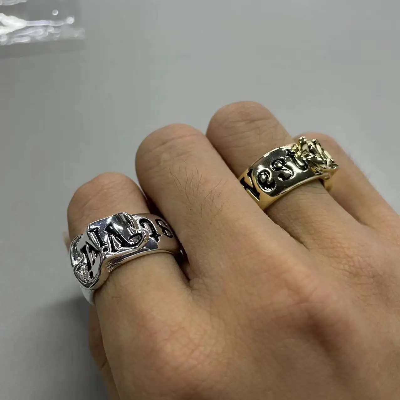 thumb