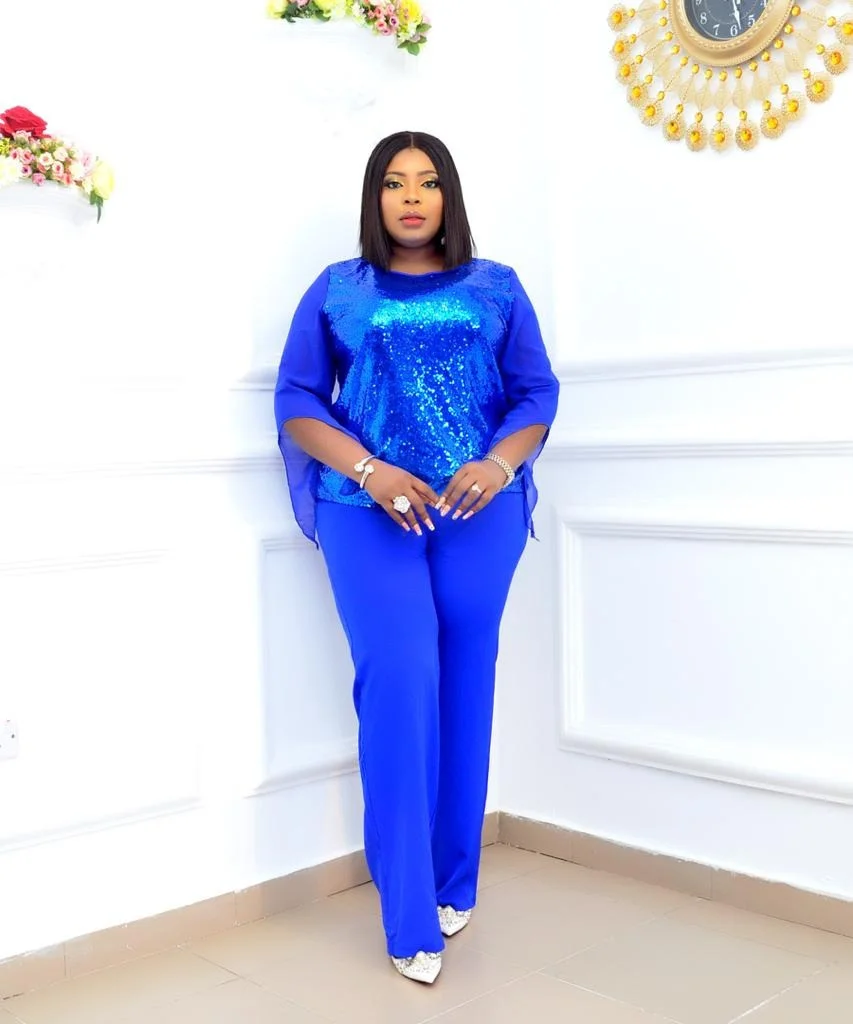 

2022 новый зимний костюм мусульманский Женский Большой комплект из двух предметов модная повседневная женская одежда