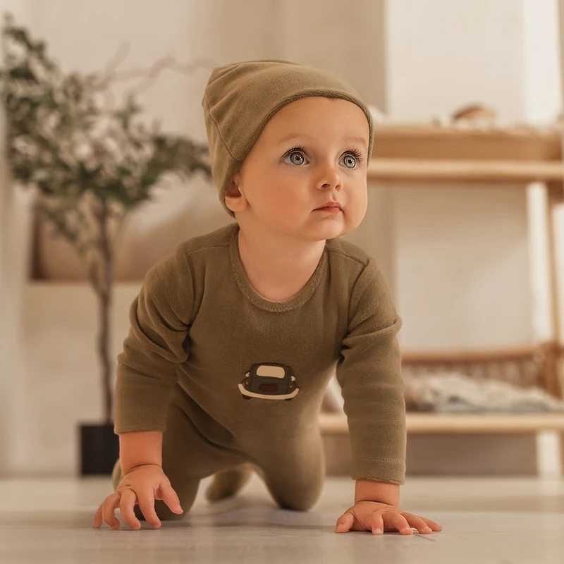 Фото Али укладка AW25 Коллекция аппликаций Велюровый детский комплект Одинаковая шапка Детские комбинезоны №1