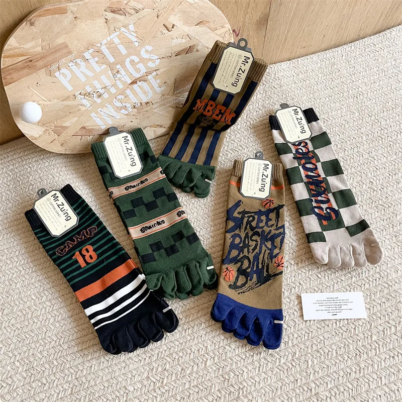 5 Pairs Lot Fall Letter Striped Five Toe Socks Men Harajuku Fashion Cotton Middle Tube Casual Sports Designer Socks Funny Gift