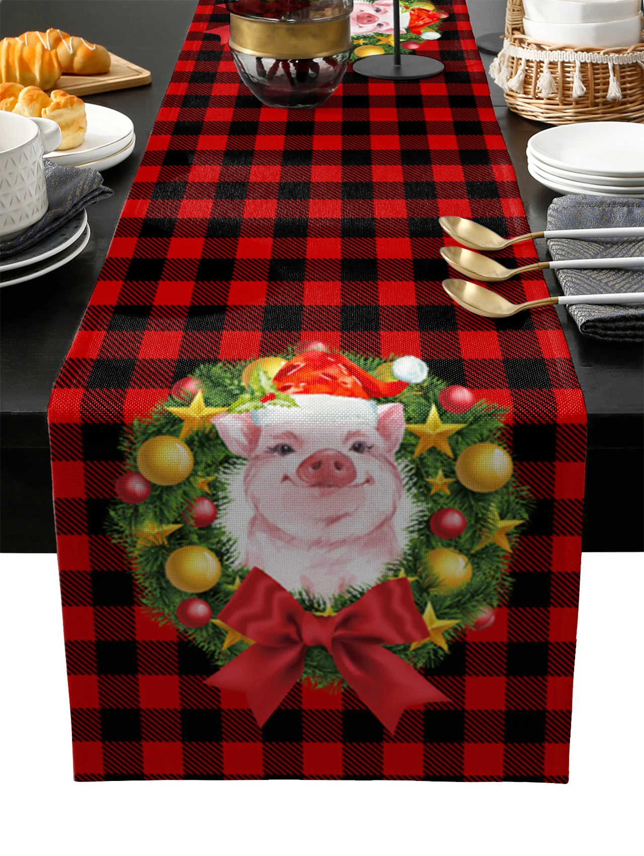 

Christmas Wreath Pig Table Runner Wedding Festival Table Decoration Home Decor Kitchen Table Runners Placemats