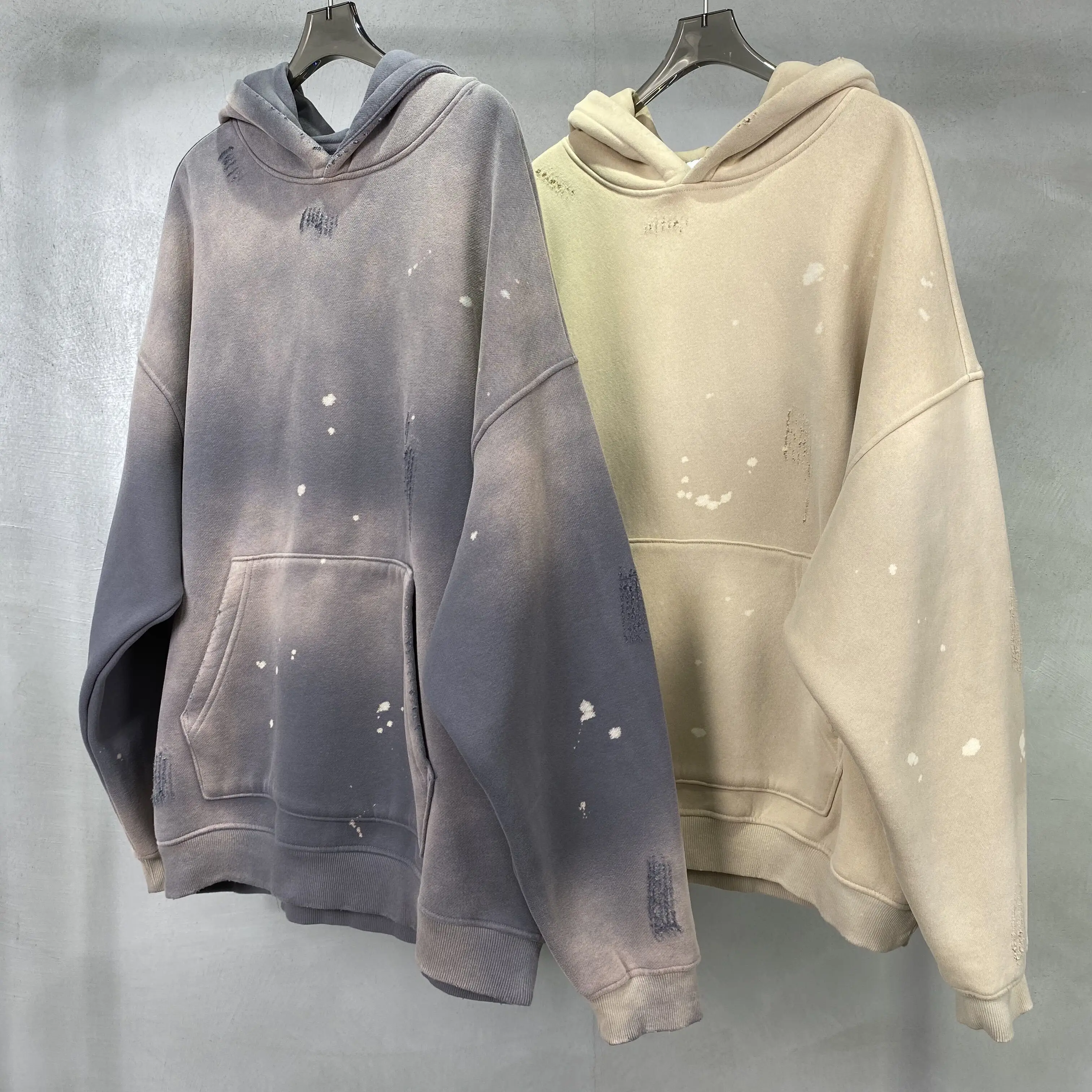 Нарисуйте чернила обезьяны и протрите край чтобы сделать старую толстовку