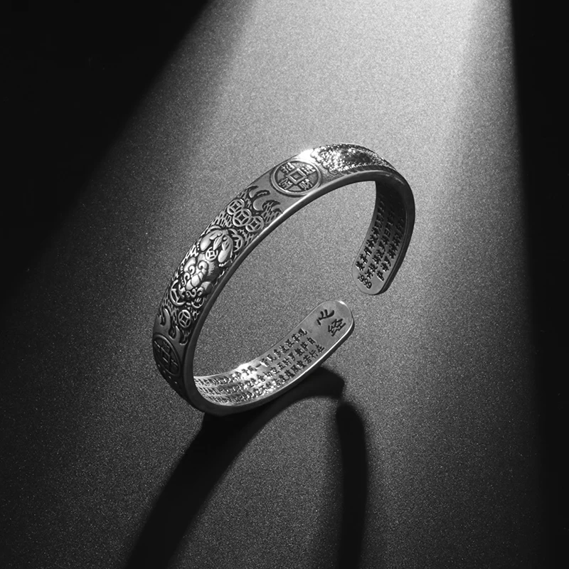 

Chinese Style Ancient Mythical Animal Pixiu Silver-Plated Bracelet Charm Men's Cuff Bracelet Casual All-Match Jewelry Gift