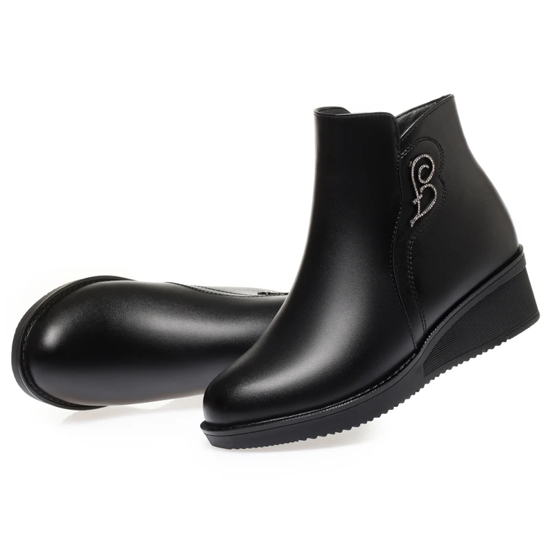 AIYUQI Women Snow Boots Wedge 2023 New Large Size 41 42 Genuine Leather Mom Winter Boots Wool Mid Heel Casual Ladies Short Boots