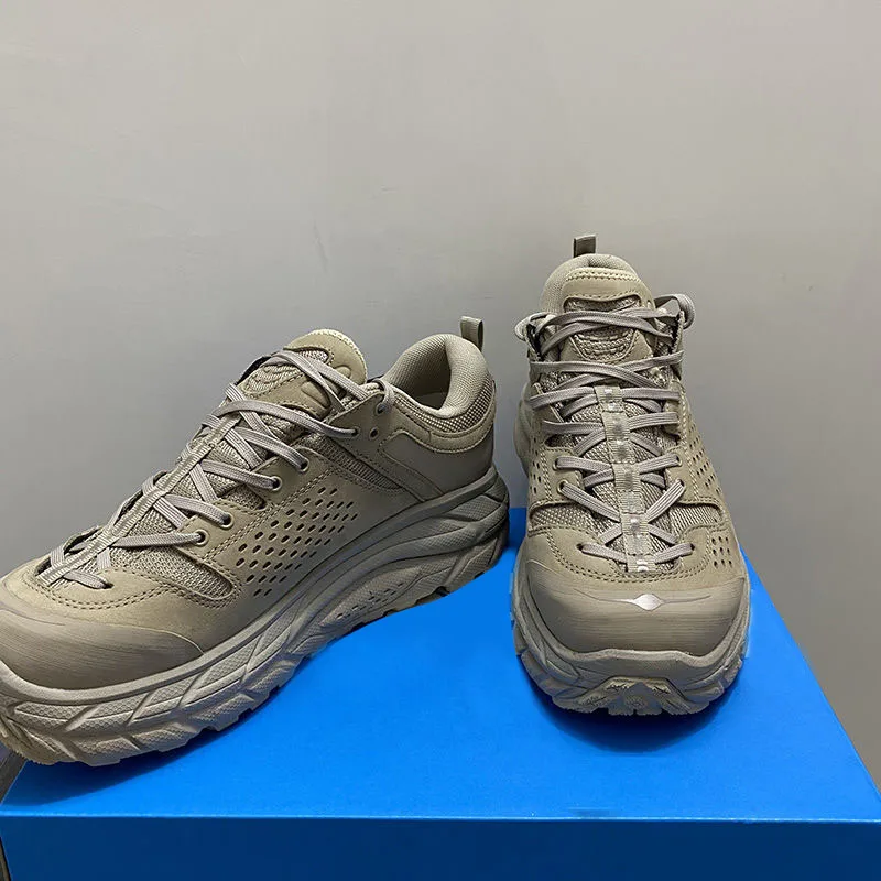 Men`s breathable genuine leather waterproof hiking shoes mens slip-resistant country cross trekking climbing walking shoes