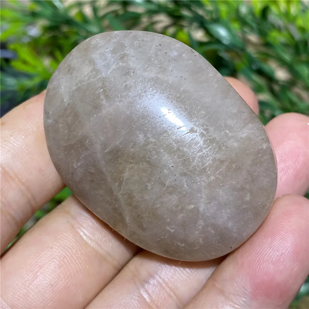 

Ладонь из лунного камня DriB