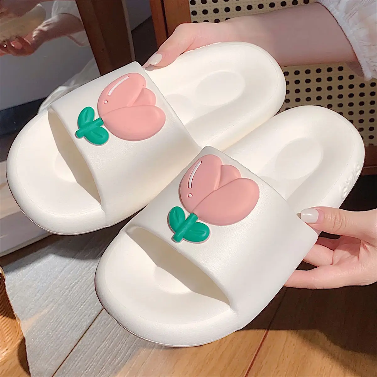 

Summer Home EVA Women's Slippers Indoor Bathroom Non-slip Sandals Beach Flip Flops Thick Platform Non-slip Home Couple Sandals