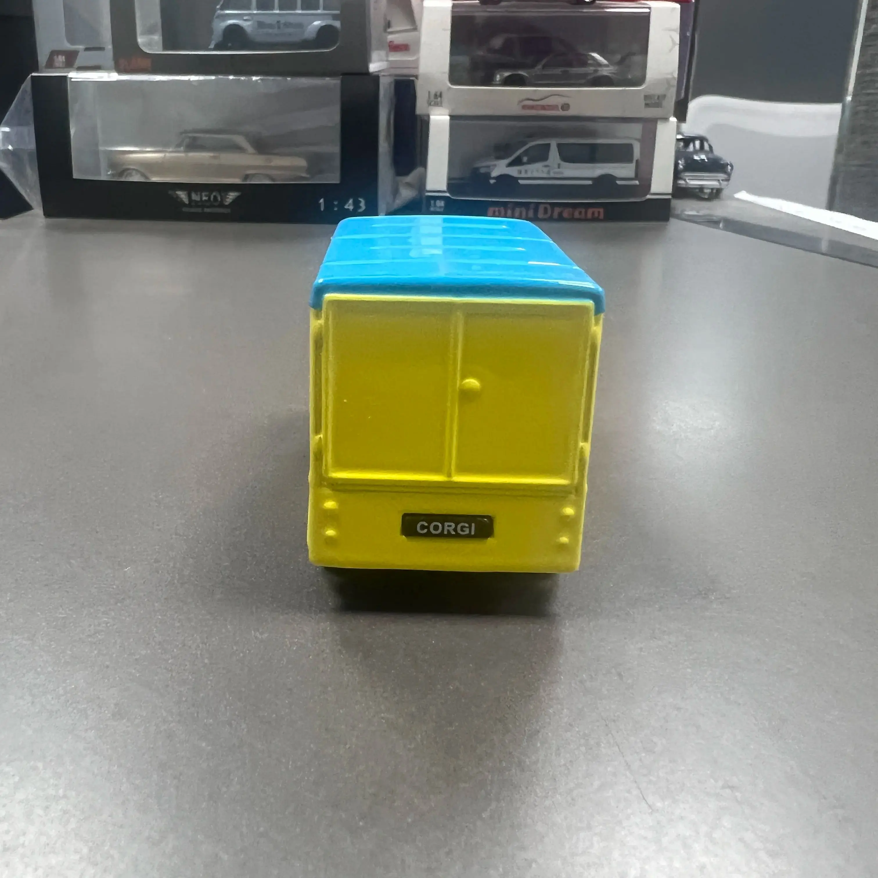 Празднование 60 лет 1956-2016 модель автомобиля из сплава литье под давлением