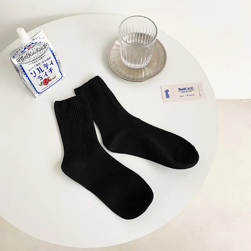 1 pair New Solid Color Socks Women's Socks Spring and Autumn All-match Black and White Sports Socks for Women