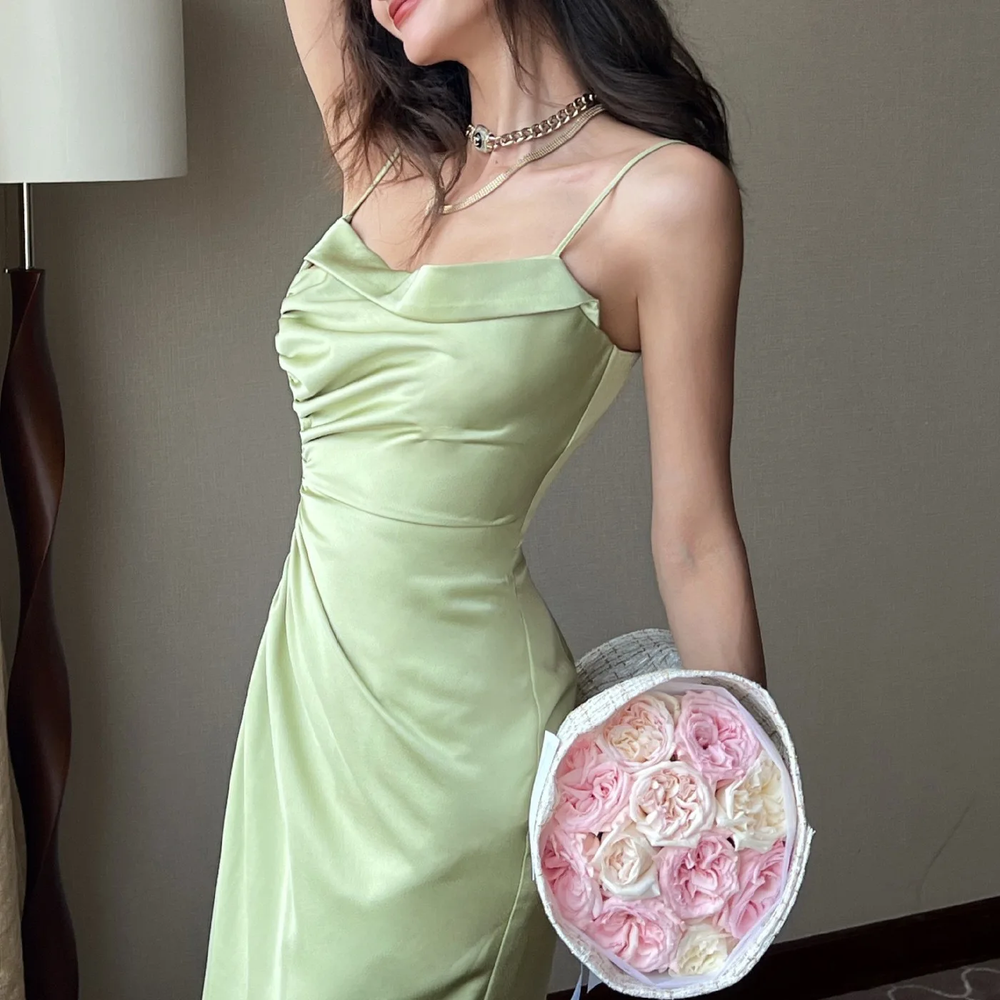 

Charming Beauty Pure Desire Bean Green Satin Waist Thin Irregular Tube Top Sling Women's Dress