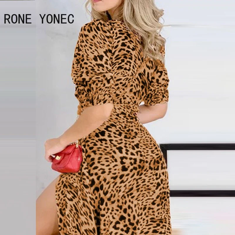 Женское платье-рубашка с принтом гепарда пышными рукавами и высоким разрезом