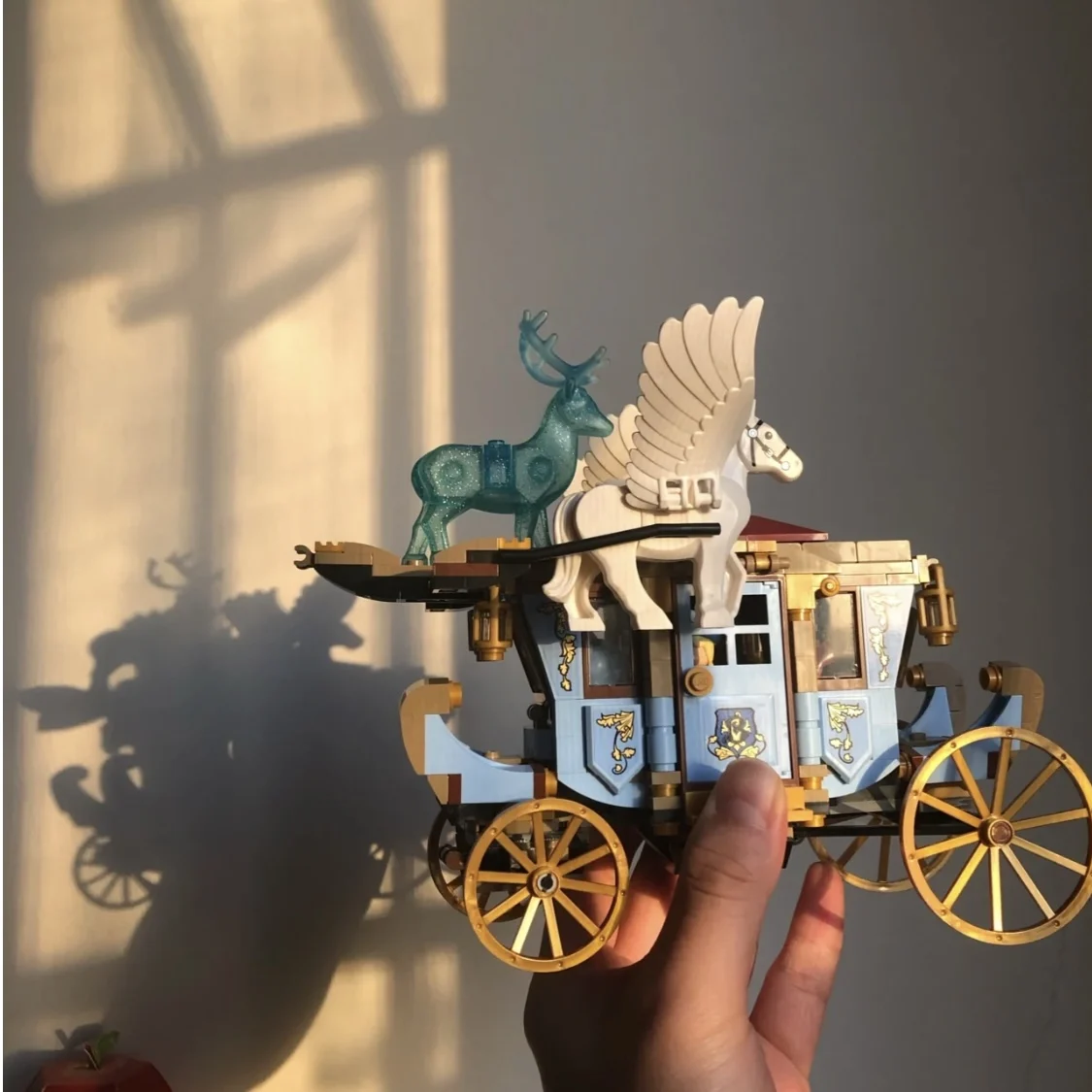 

NEW IN STOCK Beauxbatons 'Flying Carriage Magical Series 75958 Bangunan Block Bricks Mainan untuk Anak-anak Hari lahir Natal Had