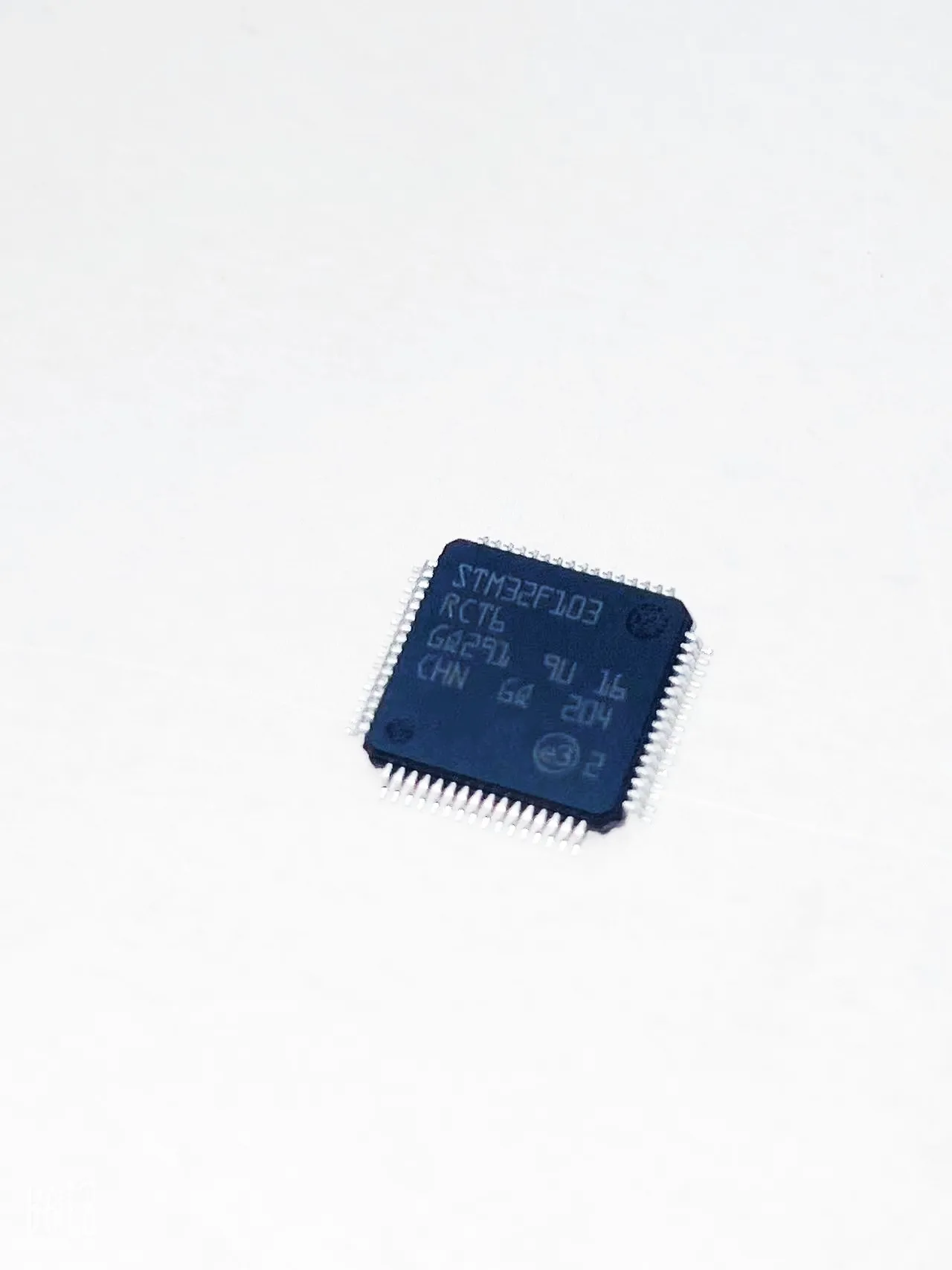 Микросхема STM32F103RCT6