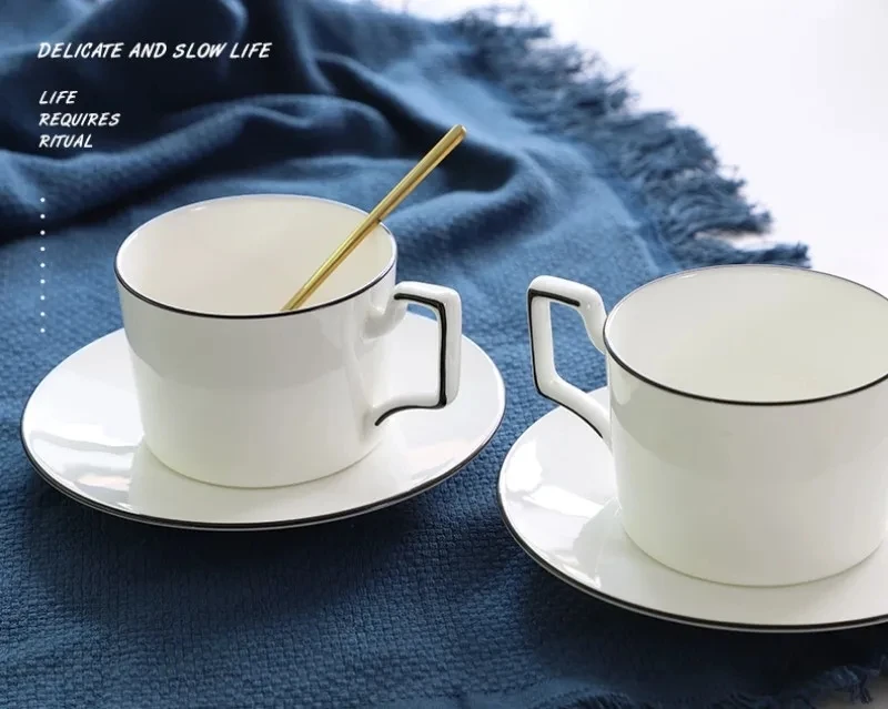 Фарфоровая чашка для чая керамическая кружка кофейная и блюдце 300 мл