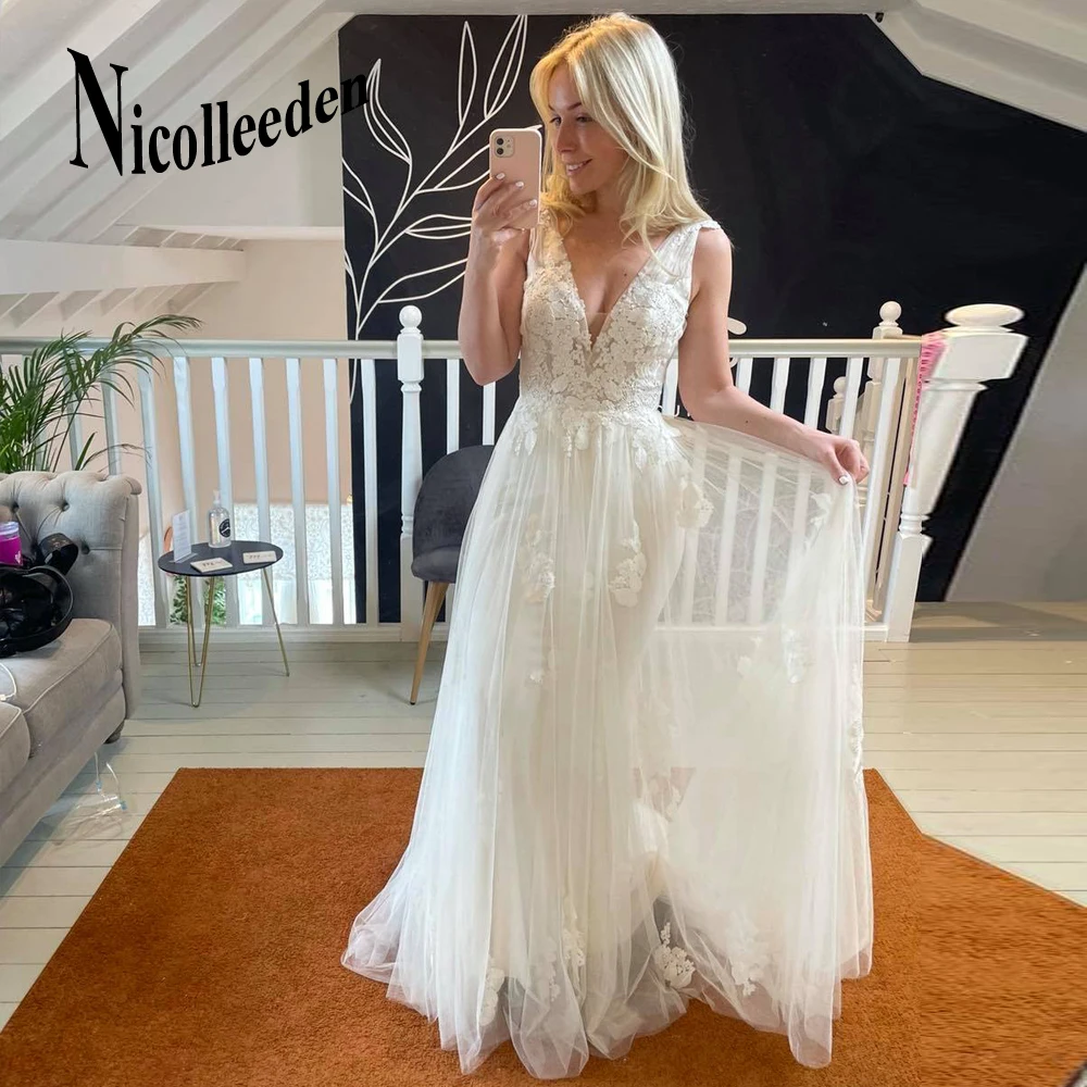 

Nicolle Modern Pastrol Wedding Dresses For Bride Appliques Tank Deep V Neck Sleeveless A Line Court Train Bridal Dresses