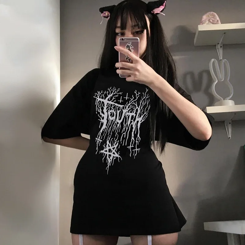 

WeiYao Summer Black Graphic Oversize T Shirt Grunge Vintage Aesthetic Cloth Dark Academia Tee Shirt Women Streetwear Techwear