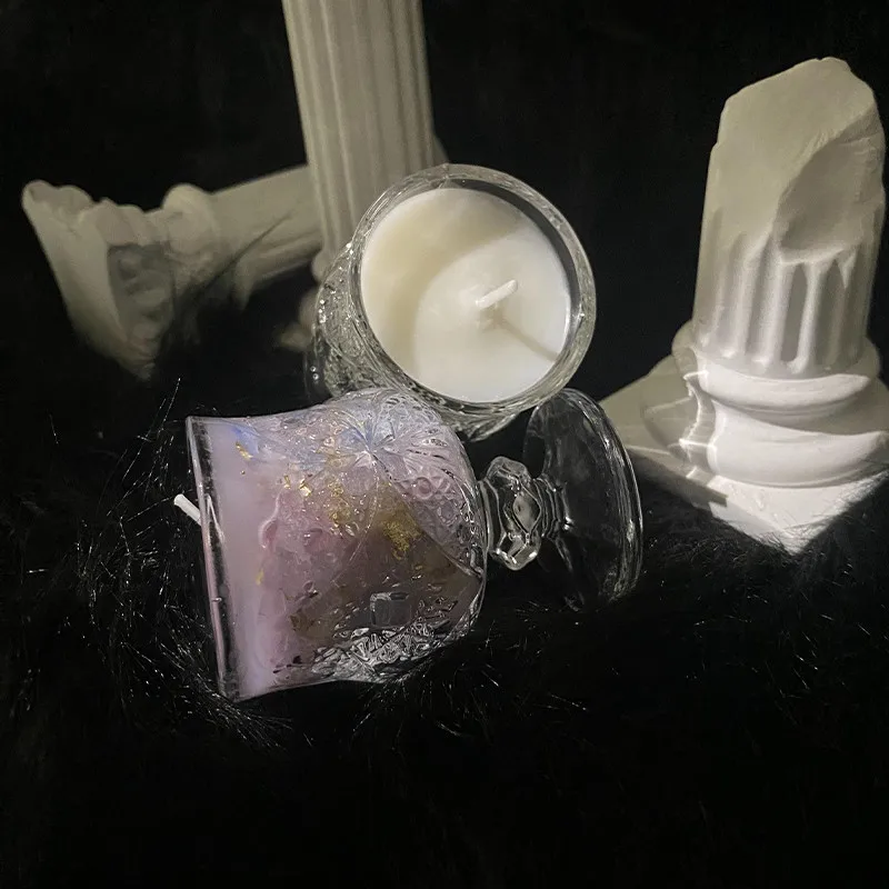 Весело 40 ° низкотемпературная свеча. Консервированный светящийся в темноте