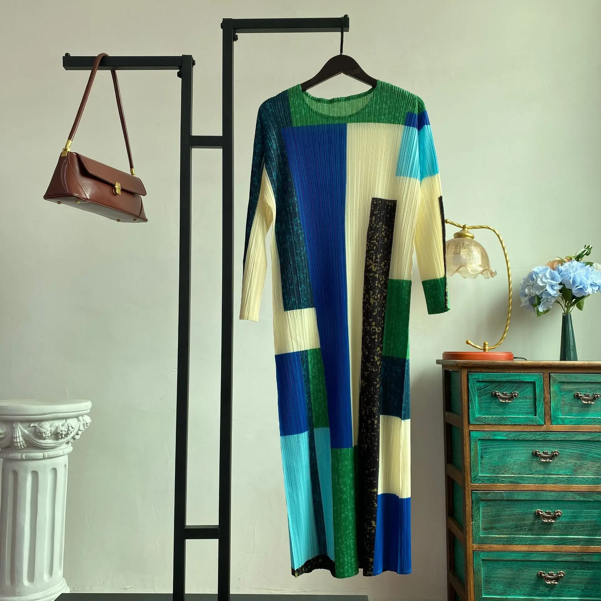 

Miyake Square Patchwork Printed Fashion Design Women Summer Pleated Long Sleeve Styles A-line Outdoor Casual Round Neck Dresses