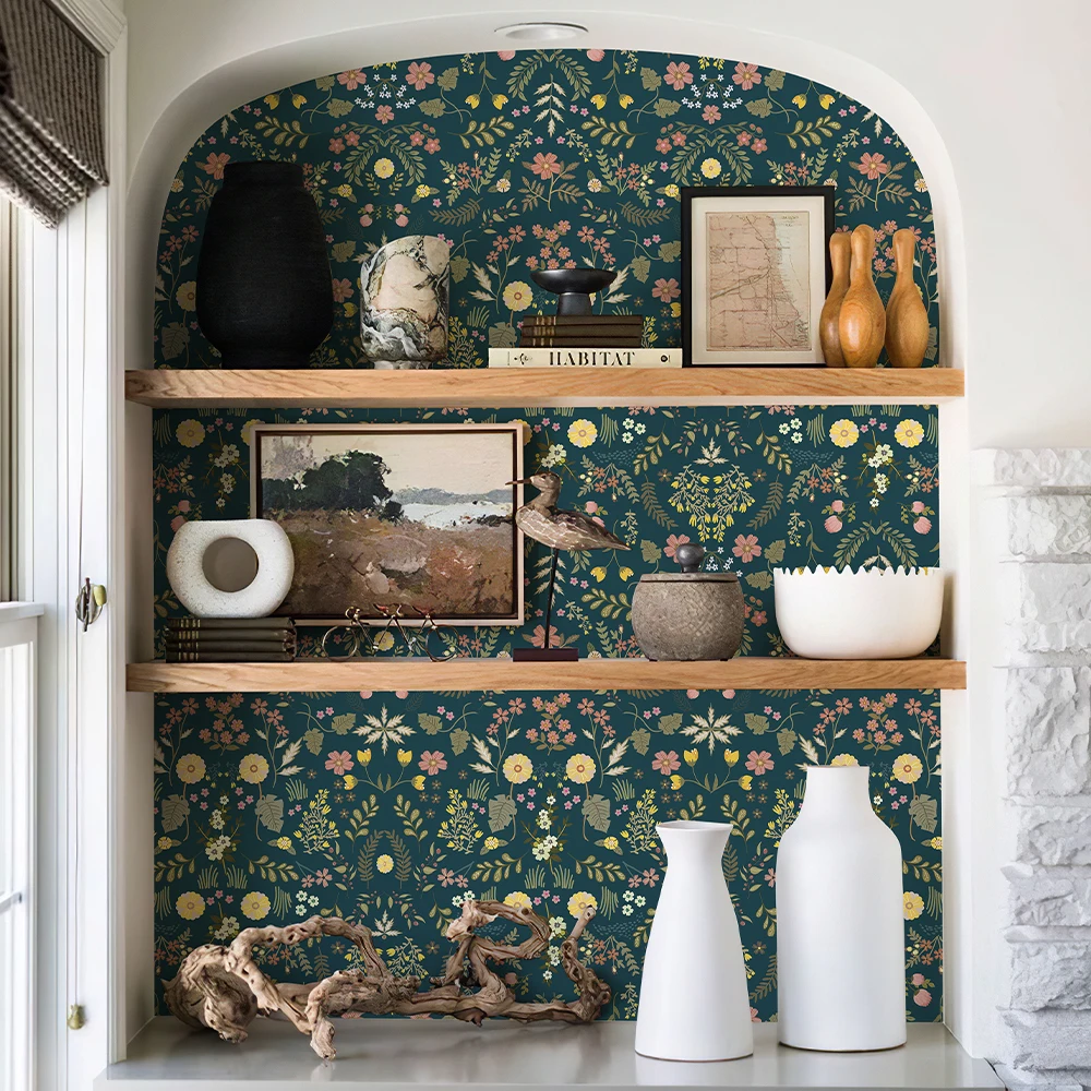 

Виниловые обои классические цветочные самоклеящиеся