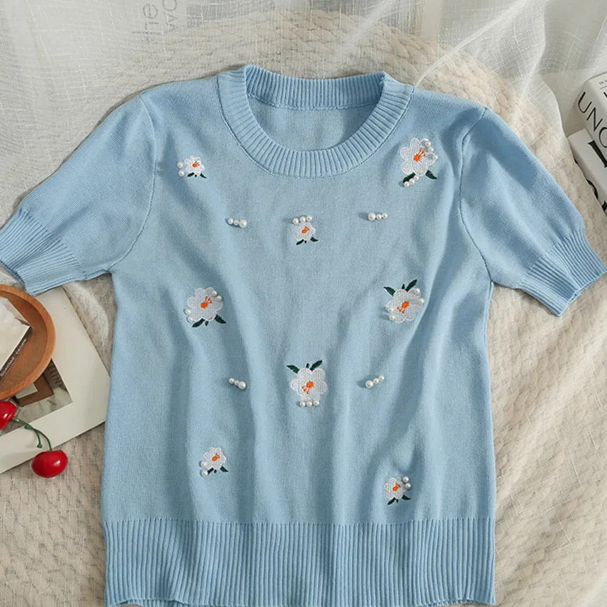 

Korean Style Chic White T Shirt Women Short Sleeve Sweet Pearl Floral Embroidery T-Shirt Female Summer Tee Shirt Femme