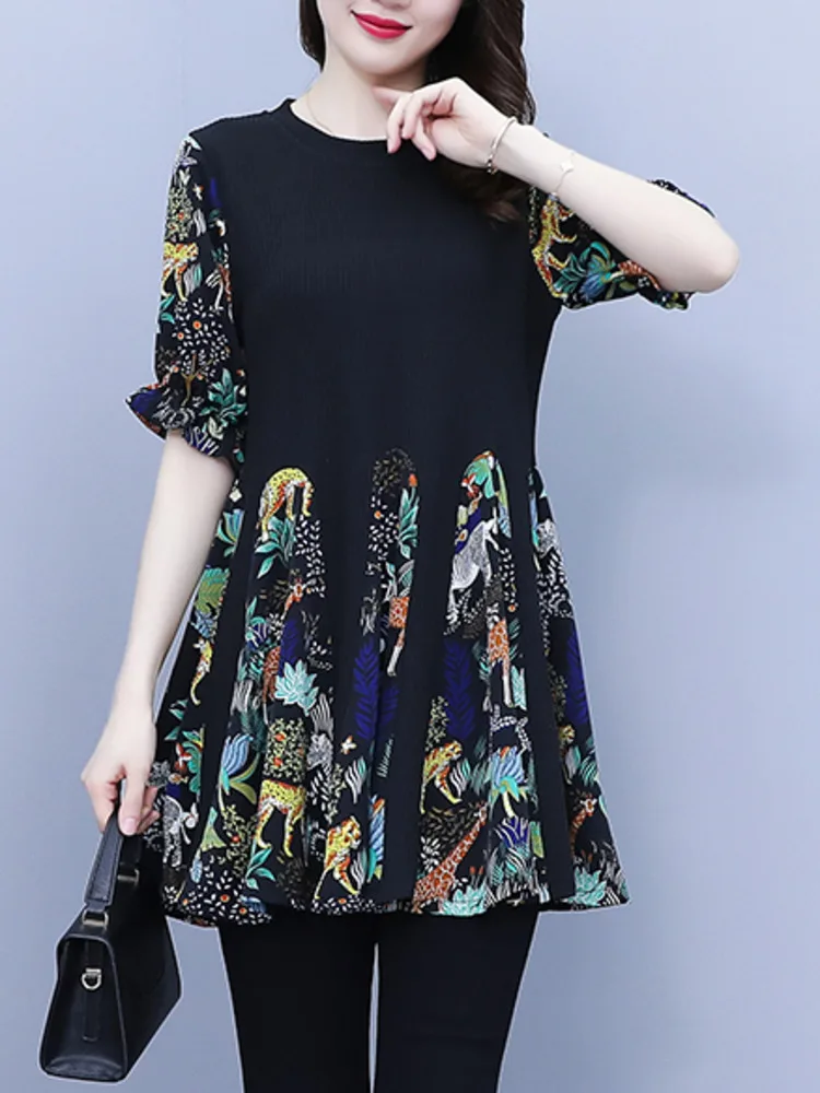 #2868 офисная Винтажная футболка женская с разрезом и принтом модная коротким