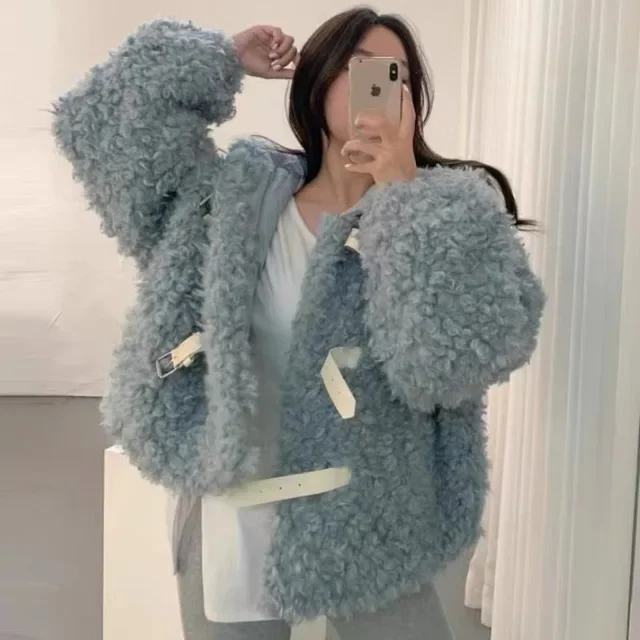 Рисунок 2 - Зимняя модная куртка из овечьей шерсти