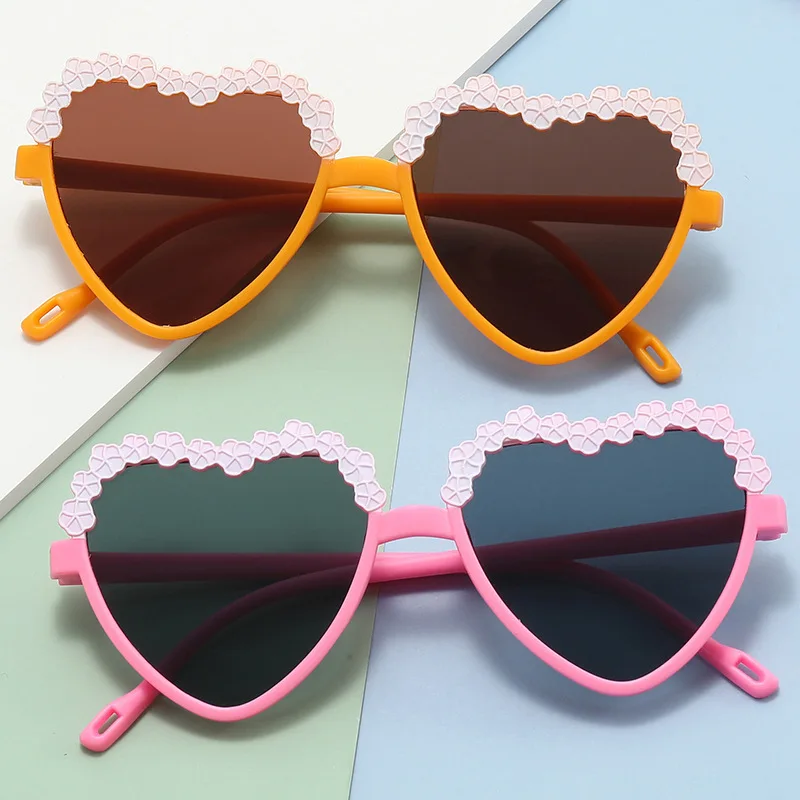 

NEW Arrival Sunglasses Kids 2022 Cute Heart Flower Frame UV400 Glasses Baby Girls Boys Outdoor Eyewear Lovely Child Oculos N348