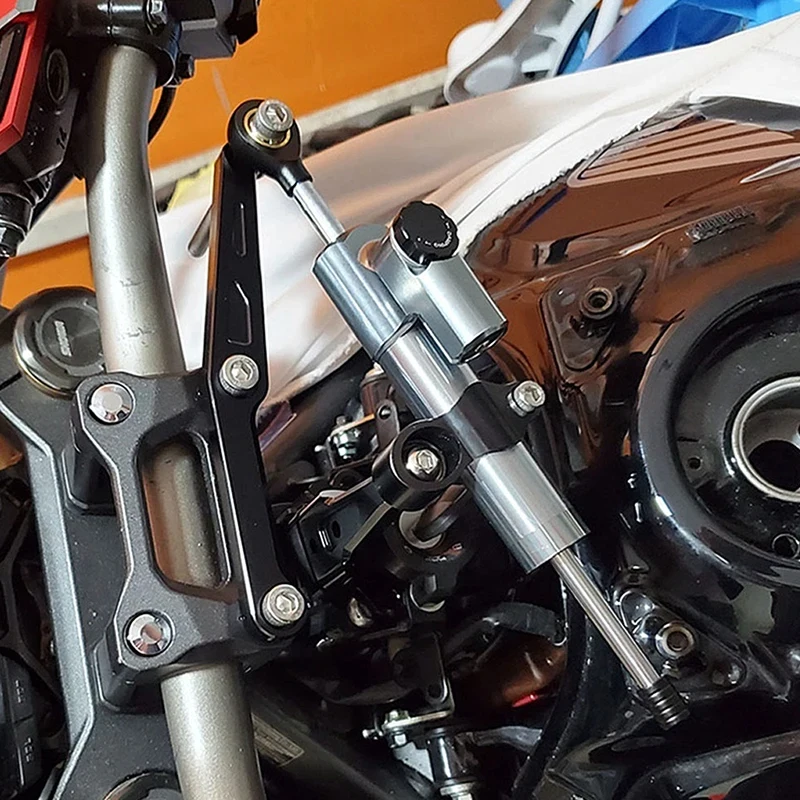 Фото Универсальный карбоновый стабилизатор руля для мотоциклов Kawasaki Z750 Z800 Z900 Z1000 ER6N ZX-6R и BMW №3