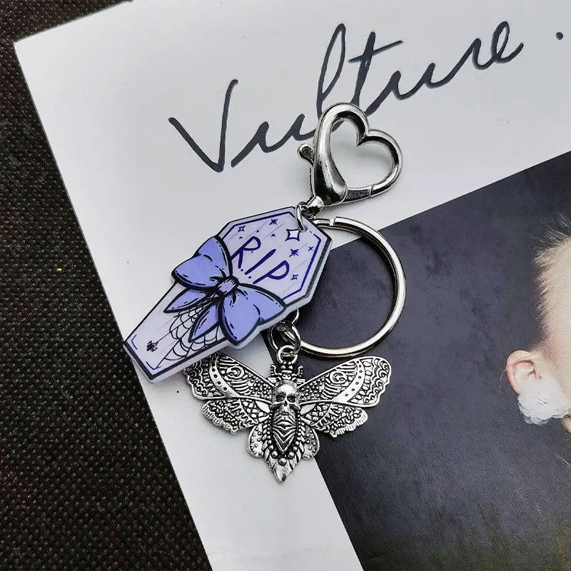 

Корейский Новый панк готический винтажный подвесной брелок для ключей в виде сердца скелета бабочки гроба Хэллоуина автомобиля Модные очаровательные ювелирные изделия