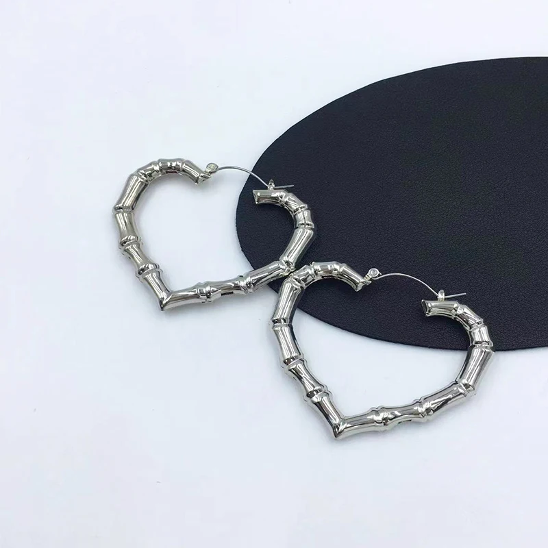 Металлические бамбуковые шарнирные высококачественные серьги в форме сердца