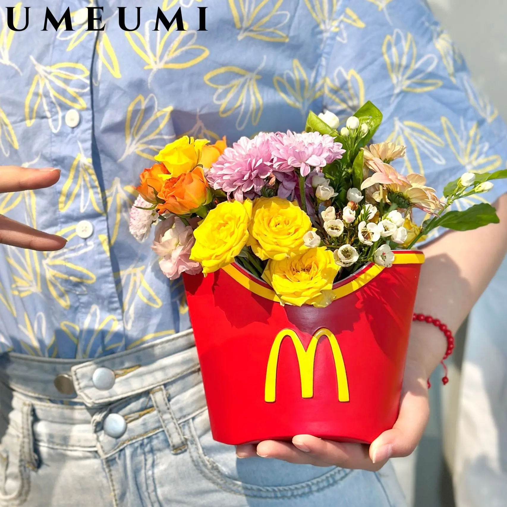 

Керамическая ваза с украшением из смолы "Картофель Фри"