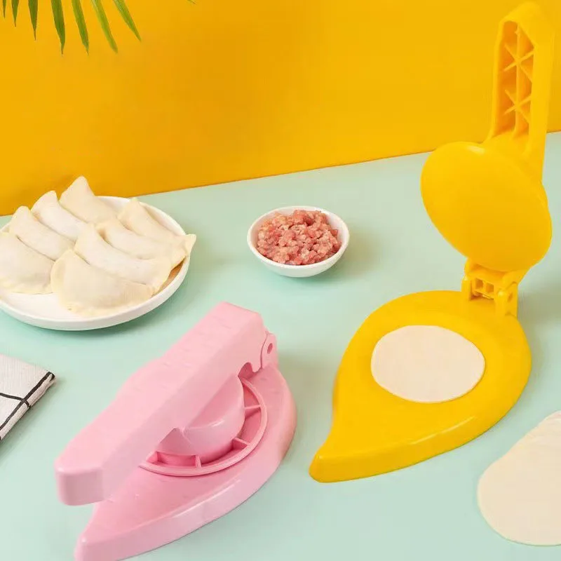 

Plastic Dumpling Skin Artifact Manual Wrapper Making Mold Dough Pressing Tool Kitchen Gadget Baking Pastry DIY Dumpling Maker