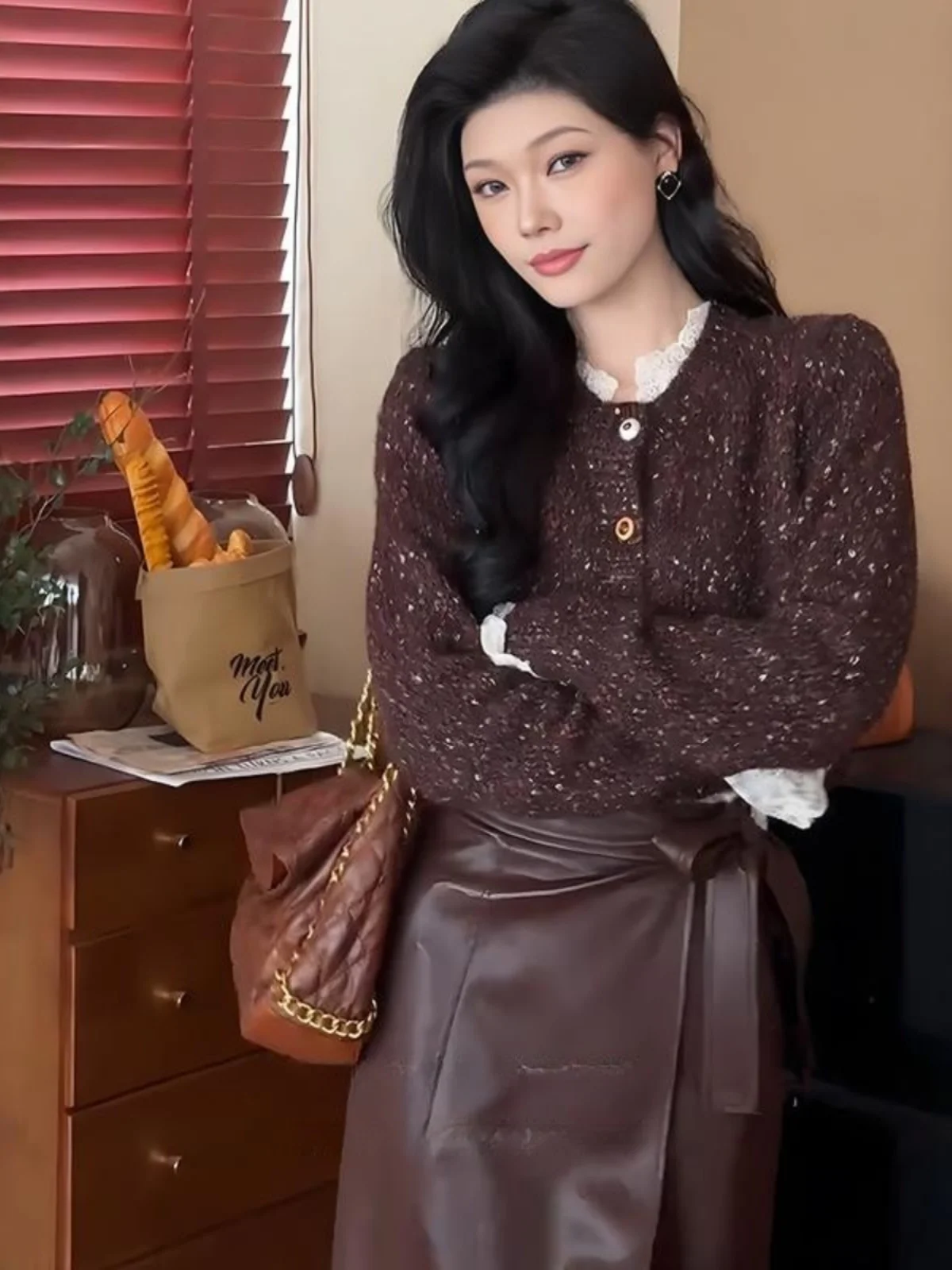 French sle Retro High-Grade Sense Arabesquitic Fabric Knit sweater Cardigan Women Autumn New Design Slimming Versatil...