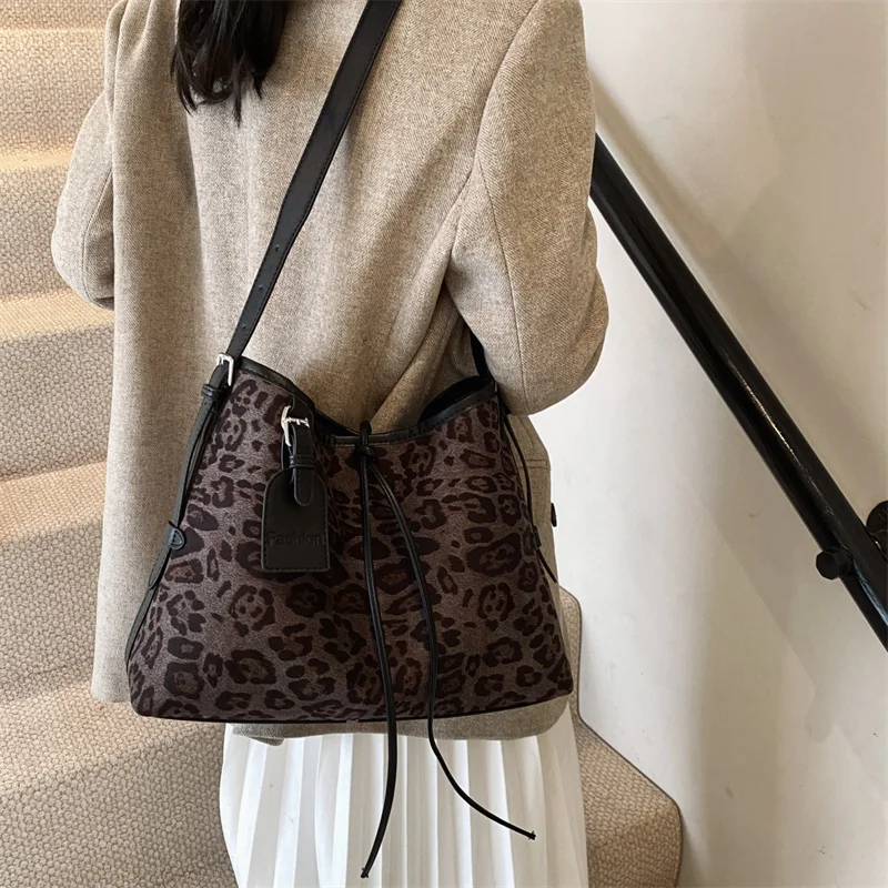 Женская большая вместительная сумка из искусственной кожи повседневная модная