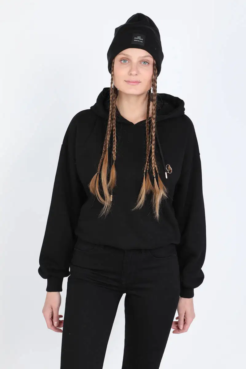 

Женская Черная толстовка с капюшоном и поясом