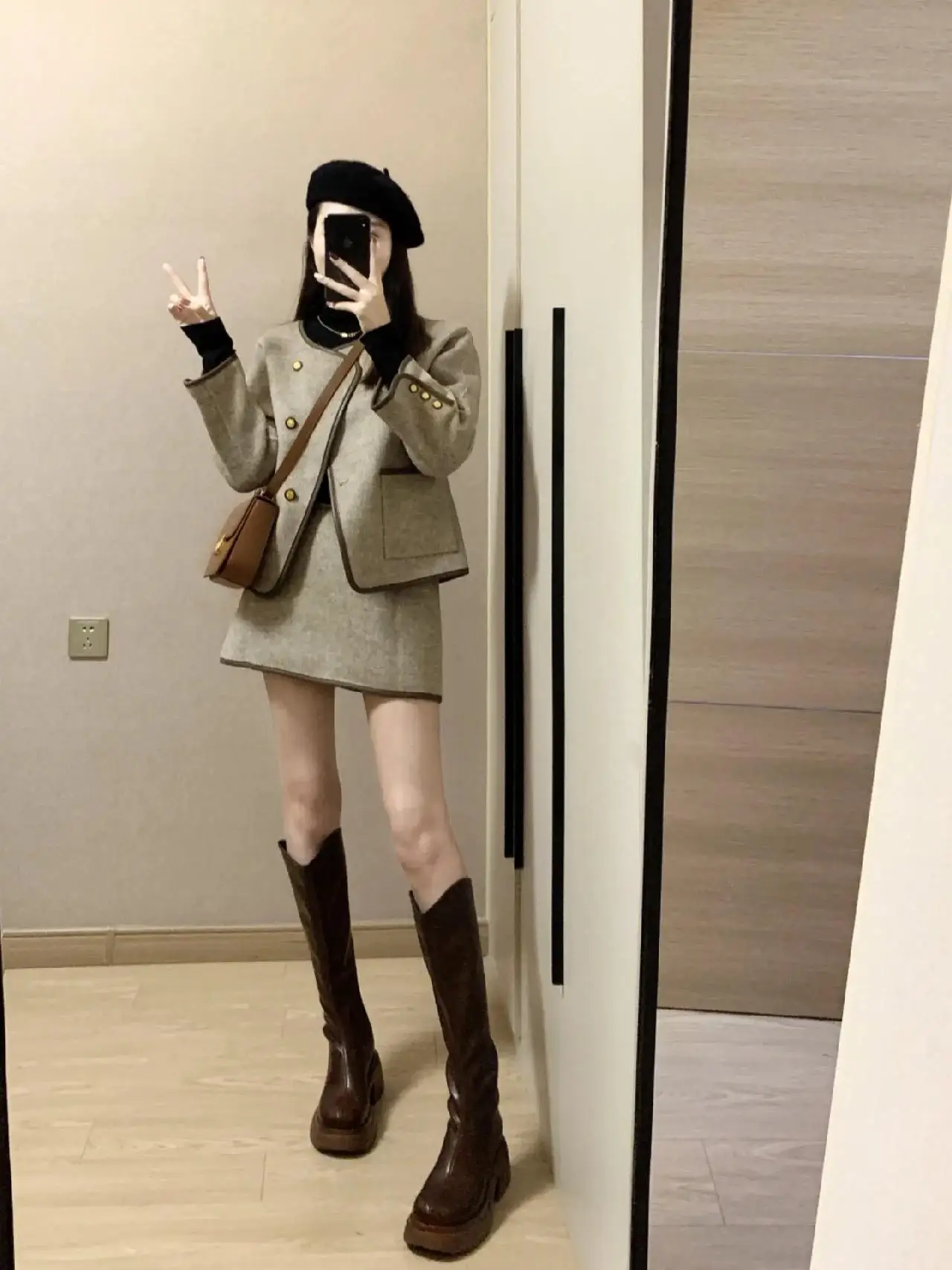 Graceful Short Shoulder Woolen Jacket 2024 Autumn and Winter with High Sense Sheath Slim fit Skirt Two-piece Set