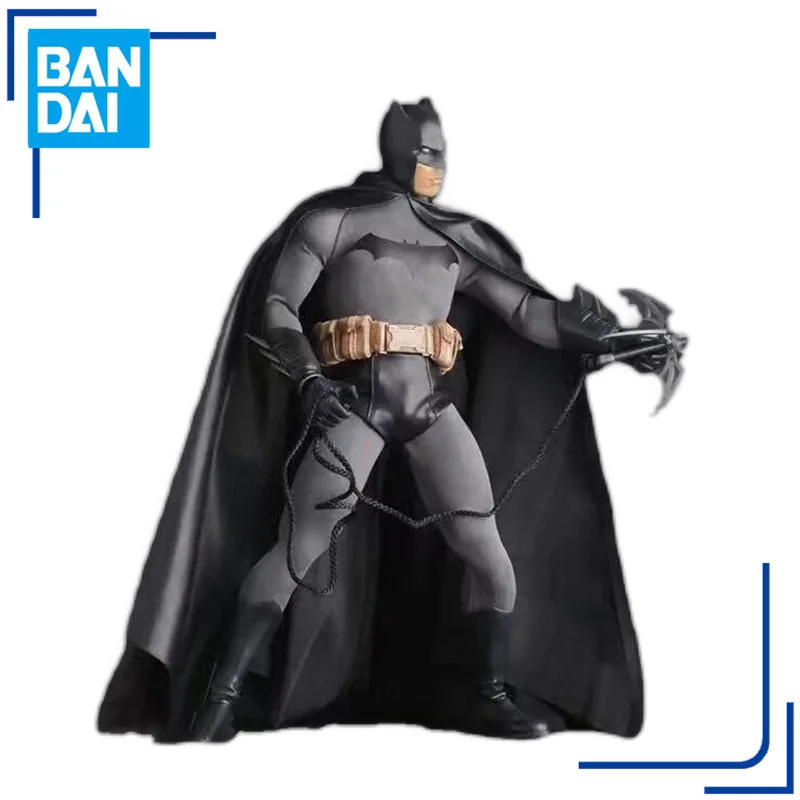 

Bandai 12 inch Bat man joint super movable 1/6 Bat man Gotham Model Toys Collectible Model Ornament Gifts For Children Crazy toy