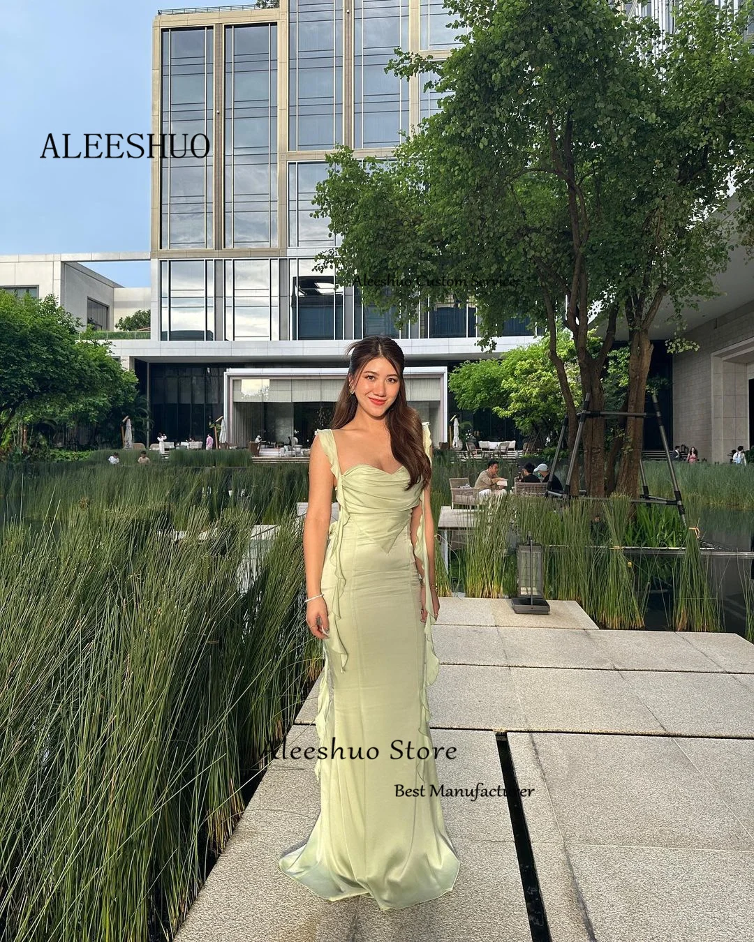 Женское платье-Русалка на тонких бретельках