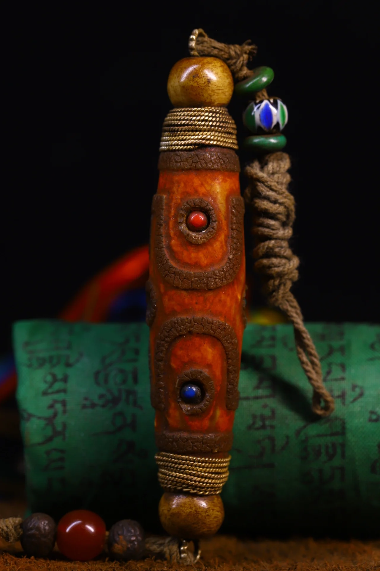 

4"Tibetan Temple Collection natural agate mosaic gem Dzi Beads nine eyeballs Amulet pendant magic weapon Town house Exorcism