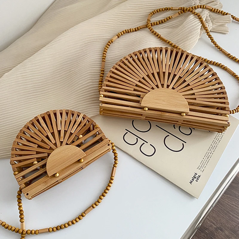 

Designer 2022 summer Luxury handbag for women shoulder bag semicircle bamboo woven beach bag Mobile Phone Wallet
